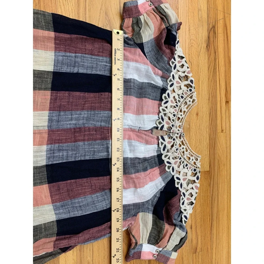 Anthropologie Plaid Crochet Lace Yoke Blouse Pink‎ Navy Cotton Puff Sleeve Large